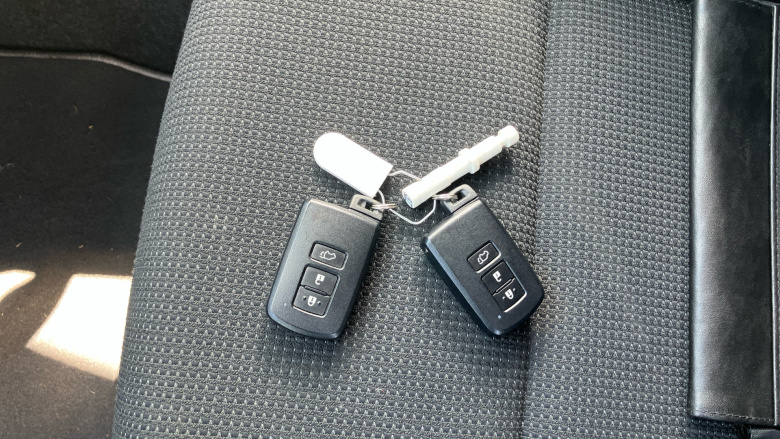 Toyota RAV4 2.5 VVT-i Hybrid Icon Tech TSS 5dr CVT 2WD Hybrid Estate